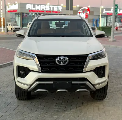 2021 Toyota FORTUNER — фото 3