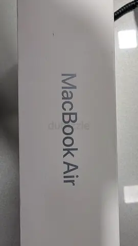 MACBOOK AIR M5