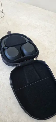 Sony WH-1000XM5 (Noise Cancelation)