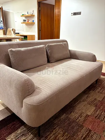 Beige 2-seater Sofa in Good Condition