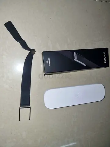 WHOOP Strap 5.0 replacement band with box same like new COREKNIT BLACK STRAP