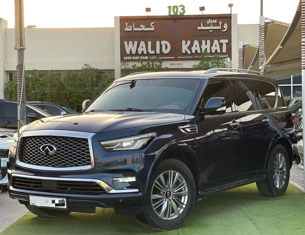 Infiniti QX80 2020 — photo 1 of 15