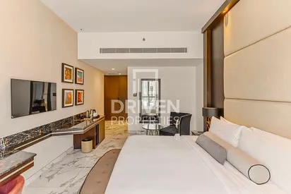 Modern Unit | Hotel Managed | Prime Location