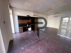 Shop for Rent – Ideal for Commercial Storage &amp; Office / England Cluster