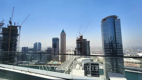 Vacant | Fully Fitted Office | 3 Partitions | Near Metro Station