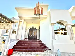 Spacious Well Maintained Villa In Al yash With All Master Majlis Maids Laundry Room 140K