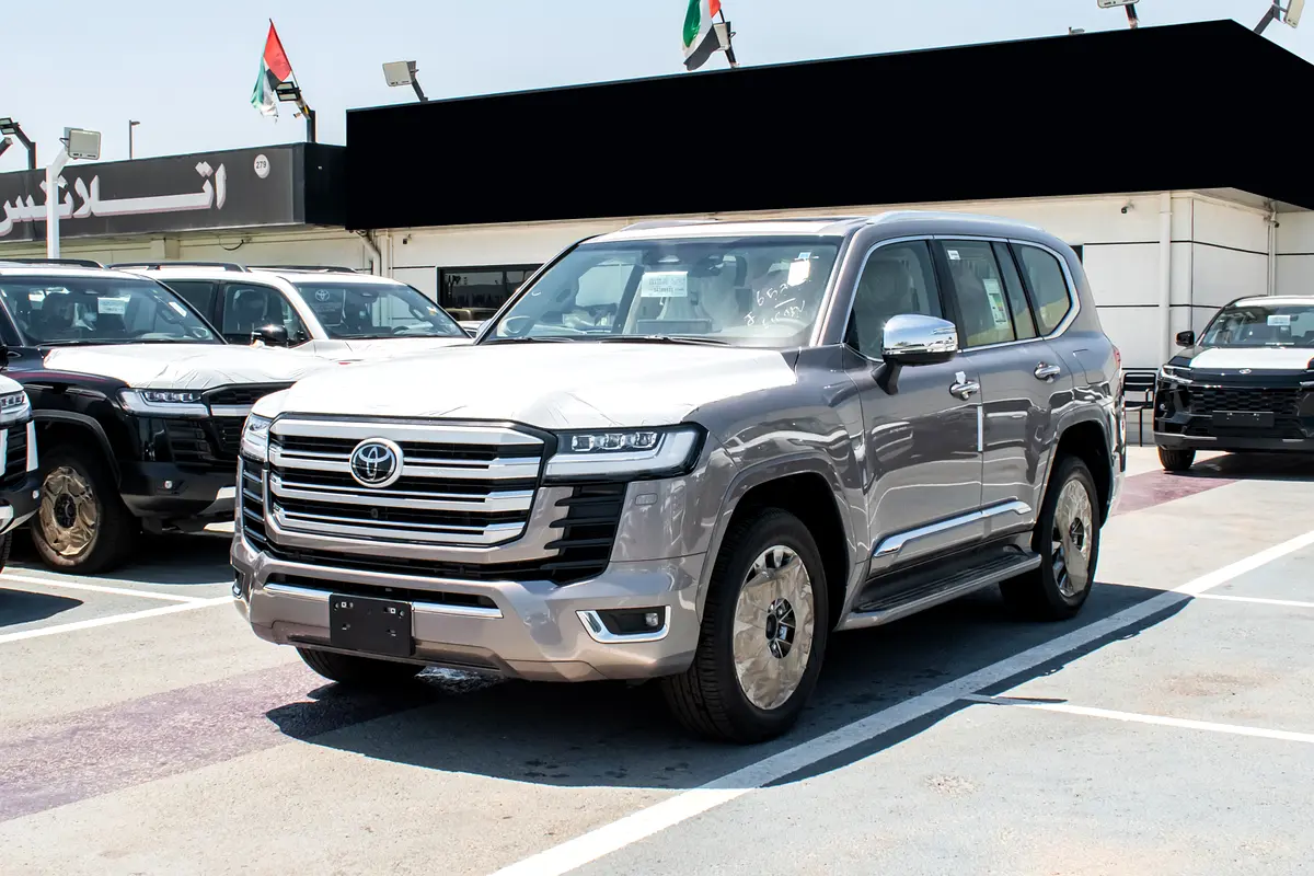 Toyota Land Cruiser 2025 — photo 1 of 20