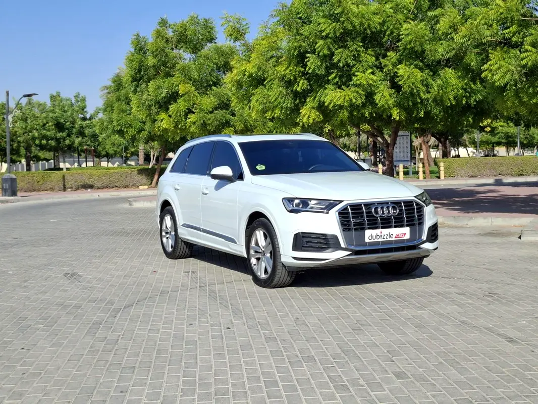 Audi Q7 2022 — photo 1 of 15