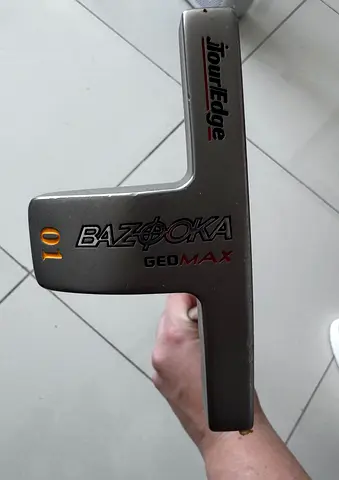 3 clubs available - priced individually or discounted set of 3. 

- Wilson Staff D19 Gap Wedge (49.5