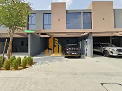 Low Price 4BR Middle Unit available in Robinia Massar