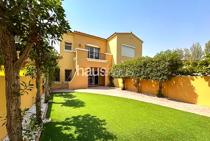 Open Plan | Beautiful Garden | Well Maintained