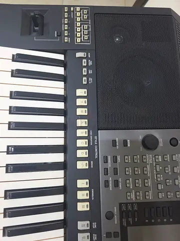 Yamaha 3000