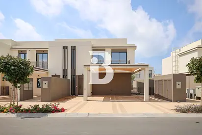 Mordern 3BR Townhouse | Ready Now | Island Living