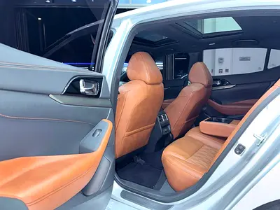 2022 Nissan MAXIMA 照片 13