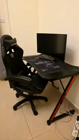 Computer table, Gaming Chair and Monitor
