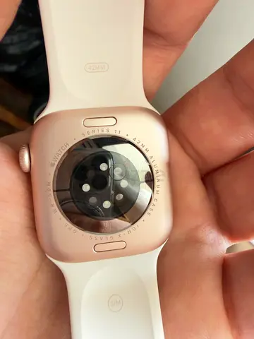 Apple Watch Series 11 42mm Rose Gold
