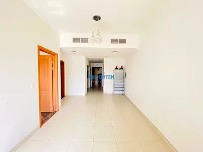 Closed Kitchen | Bright | 1BHK | Rent | Vacant