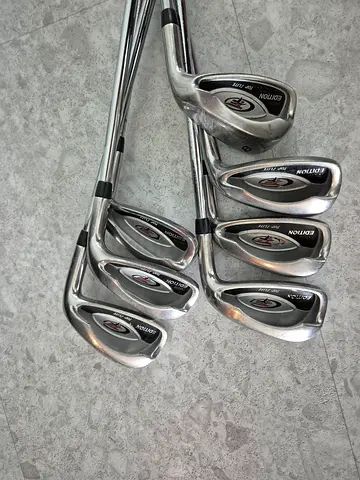 Set of 6 Titleist Right-Handed Steel Golf Irons (Used)