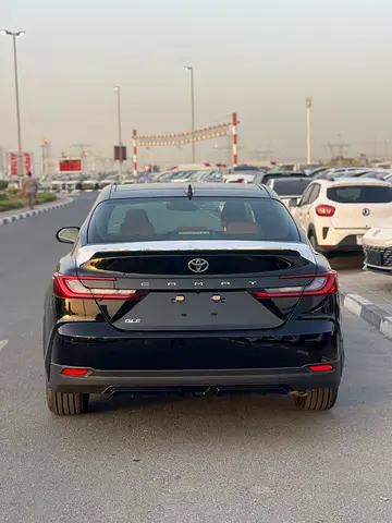 Toyota Camry GLE, миниатюра 3