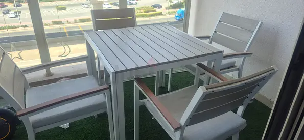 Furniture table