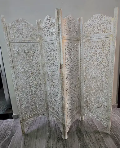 Hand-carved White Wooden 4-Panel Decorative Room Divider / Screen