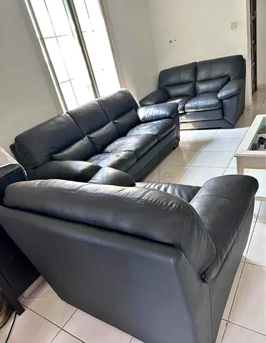 Black Leather 3-Piece Sofa Set — Good Condition