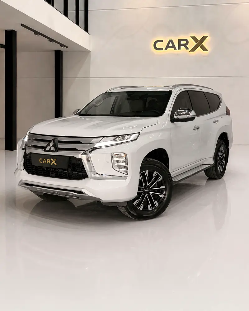 Mitsubishi Montero Sport 2020 — photo 1 of 16