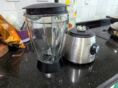 Powerful blender / mixie available