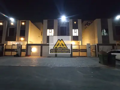 5 bedrooms Living room Spacious lounge Maid's room (master suite) Roof terrace Storage room Large area