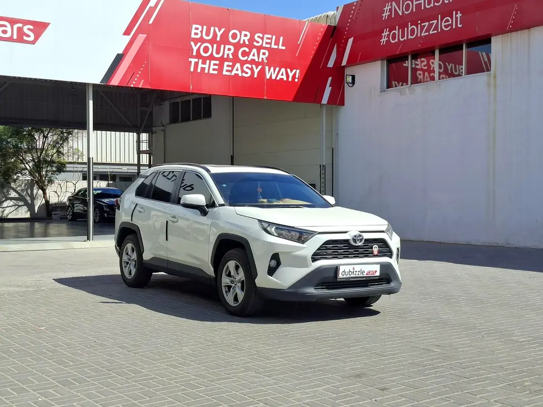 Toyota Rav 4 2019 — photo 1 of 13