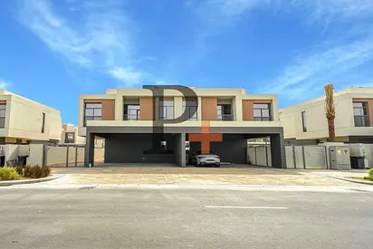 Luxury 4-Bedroom SD Villa with Rooftop Terrace & Landscaped Options The Pulse Beachfront
