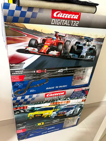 Carrera Digital 132 with many extras