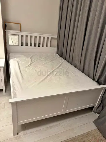 IKEA White HEMNES Queen Bed with IKEA Mattress 160 x 200 cm