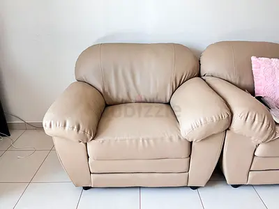 Beige Leather 3-Seater Sofa + 2 Armchairs - Good Condition