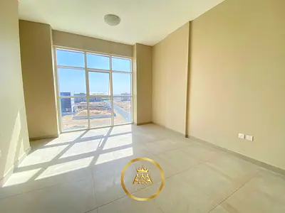 Spacious 2 BHK With Balcony ,Laundry Room And Parking