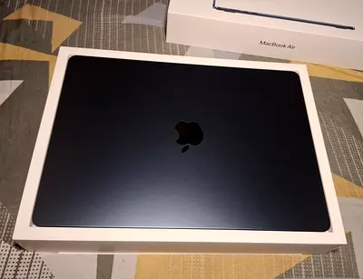 Macbook Air M4 15 inch 16/512 For sale