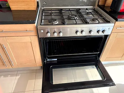 Stainless Steel 5-Burner Gas Cooker with Oven - Good Working Condition