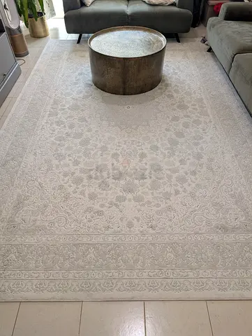 Home Center -Large Light Beige Persian-Style Area Rug — Excellent Condition