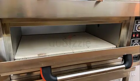 Light used Commercial Single-Deck Pizza Oven - Stainless Steel