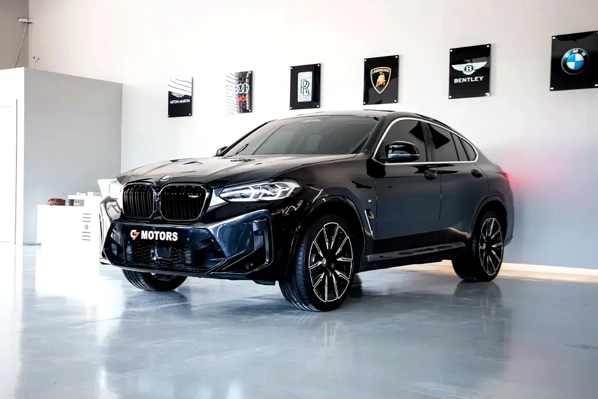 BMW X4 2023 — photo 1 of 15