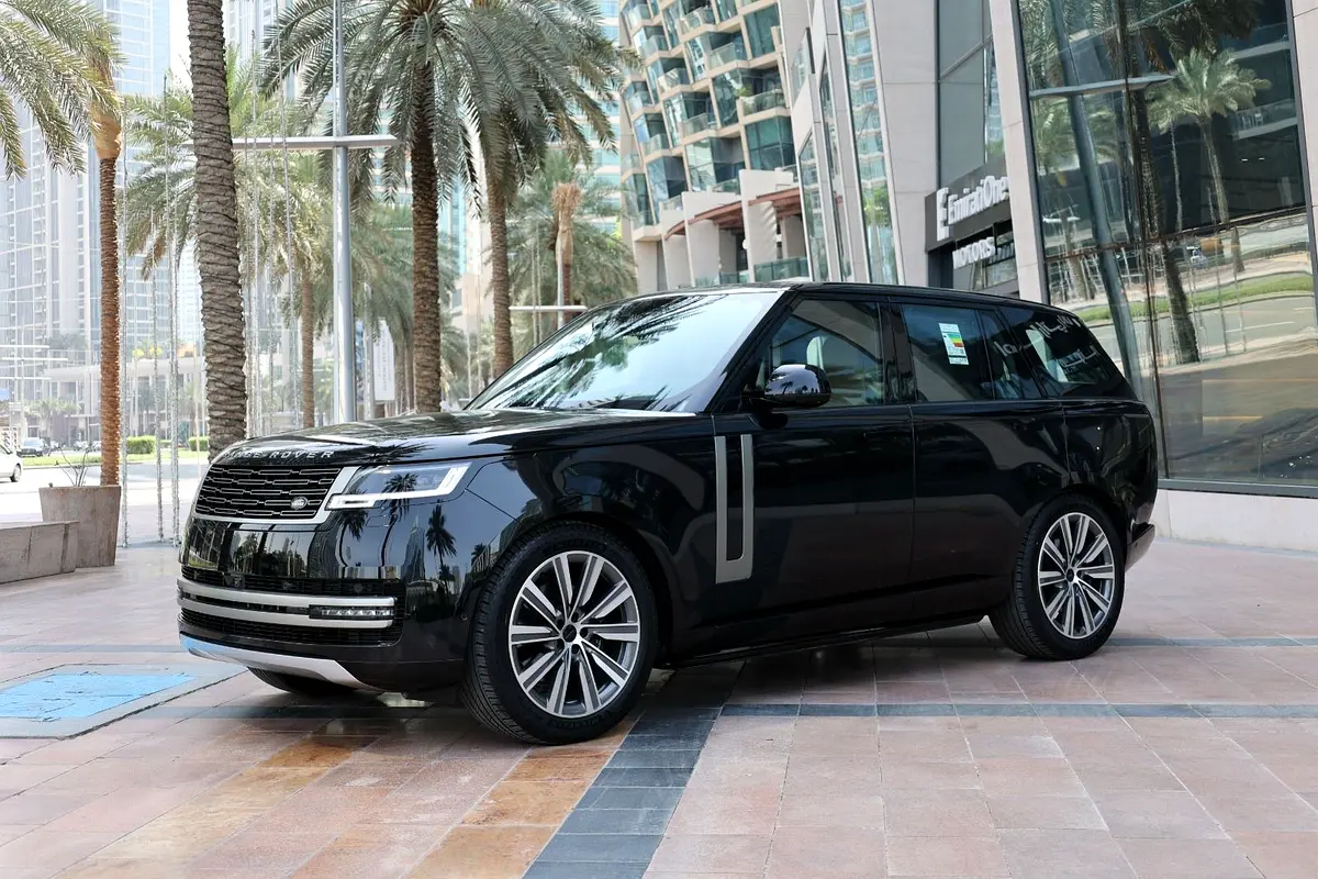 Land Rover Range Rover 2026 — photo 1 of 8
