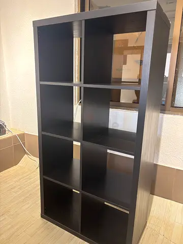 Kallax Ikea square shelves 4x2