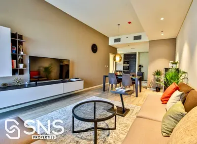 Spacious 1 Bedroom | Park View | Furnished