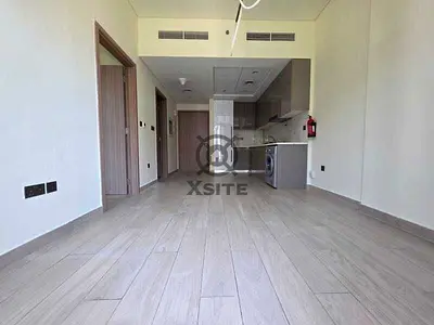 Cozy Living | Vacant Unit | Pool View
