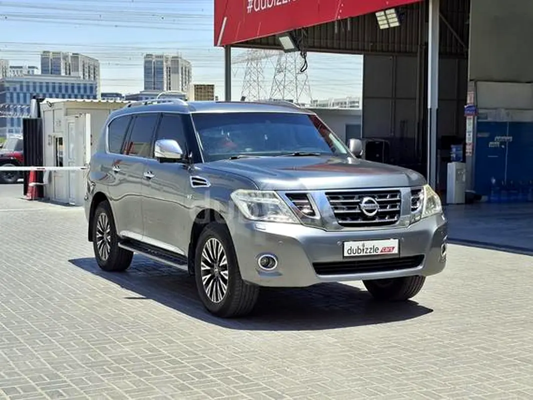 Nissan Patrol 2014 — photo 1 of 12