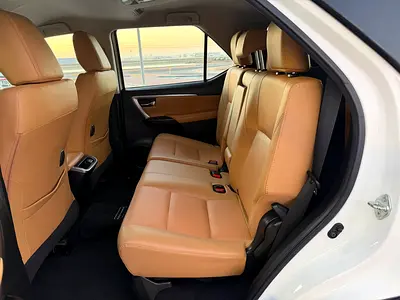2021 Toyota FORTUNER — фото 9