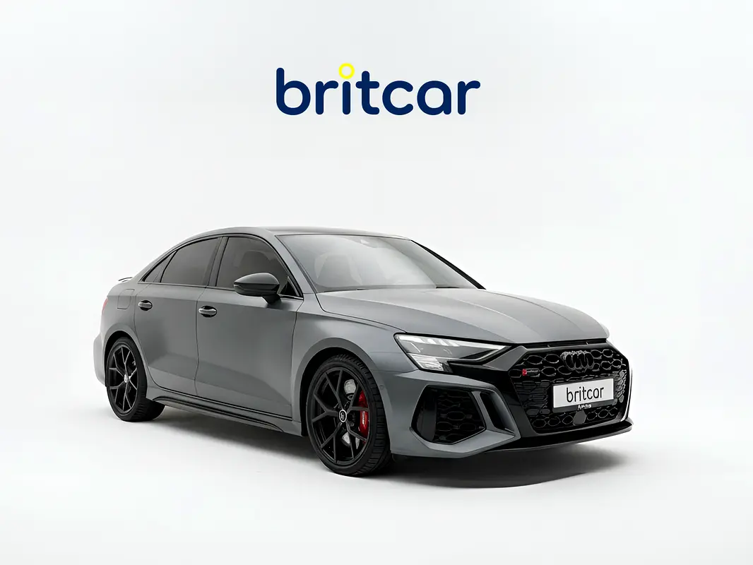Audi RS3 2023 — photo 1 of 19