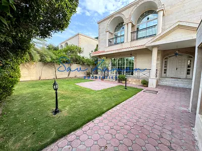 INDEPENDENT VILLA NEAR CANAL SPACIOUS 5BR+MAIDS PRIVATE GARDEN