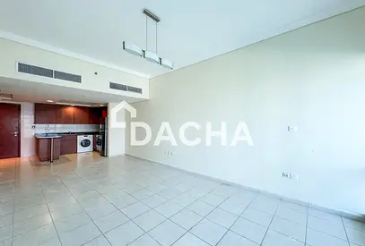 High Floor | Lake Views | Close to Metro