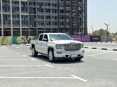 AED 1575/month | 2018 GMC Sierra  | GCC Specs | Ref#482739